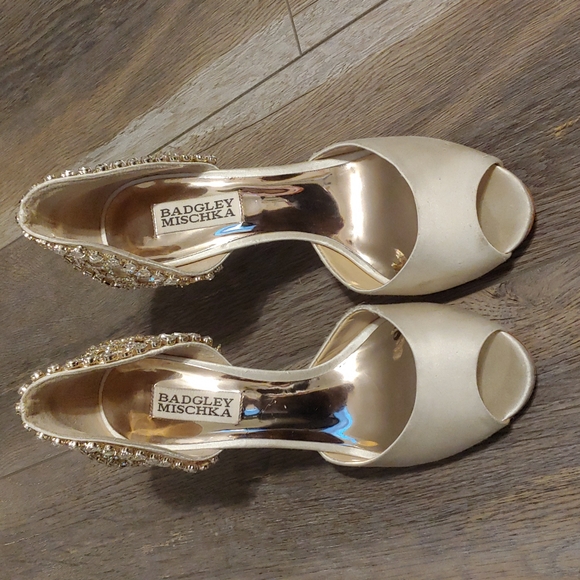 Badgley Mishka Bridal Heels - Picture 5 of 7